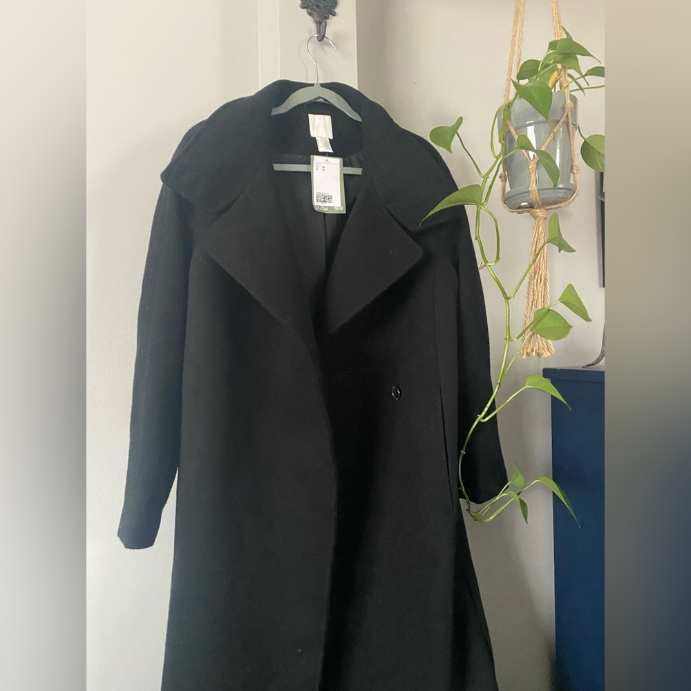 H&M XS coat. NWT.